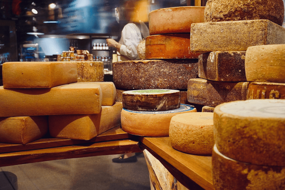 Comment utiliser une trancheuse pro pour découper des fromages ?