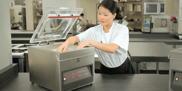 Comment fonctionne une machine sous-vide professionnelle ?